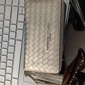 Adrienne Vittadini phone charger wallet